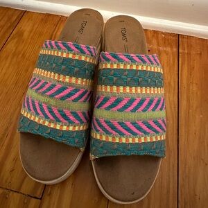 Toms platform sandals